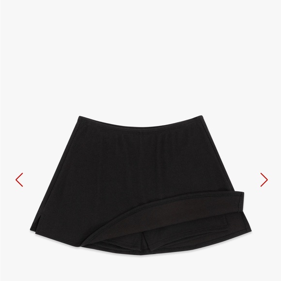 🍒 LISA SAYS GAH DARCY SKORT! 🚨 - Picture 6 of 8